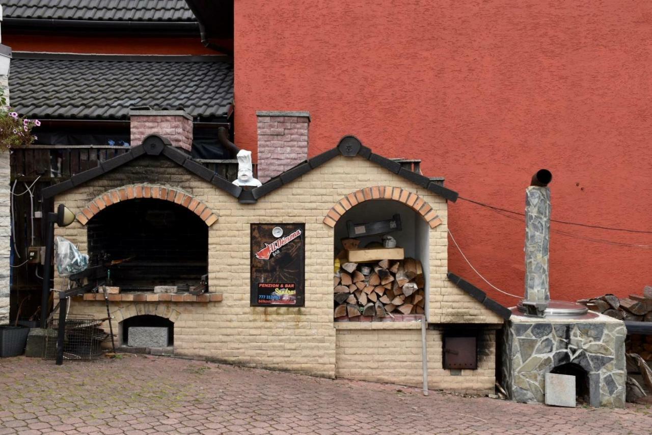 Penzion-Bar Sandra Belkovice Eksteriør bilde
